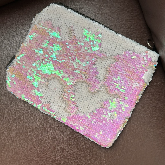 Unicorn “E” backpack and pencil bag - Picture 5 of 5